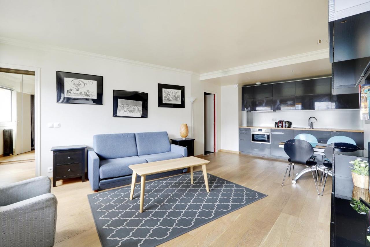 Pick A Flat'S Apartment In Eiffel Tower- Boulevard De Grenelle Париж Экстерьер фото