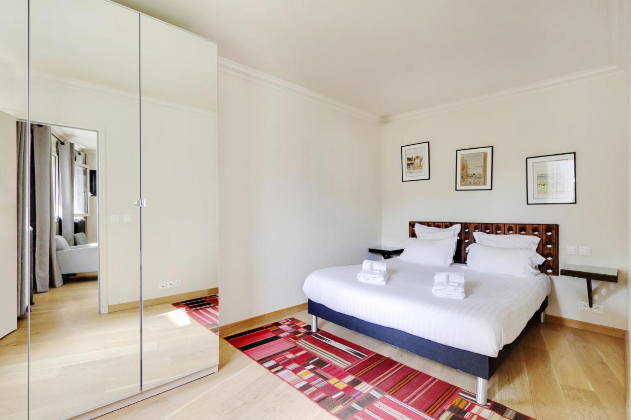 Pick A Flat'S Apartment In Eiffel Tower- Boulevard De Grenelle Париж Экстерьер фото